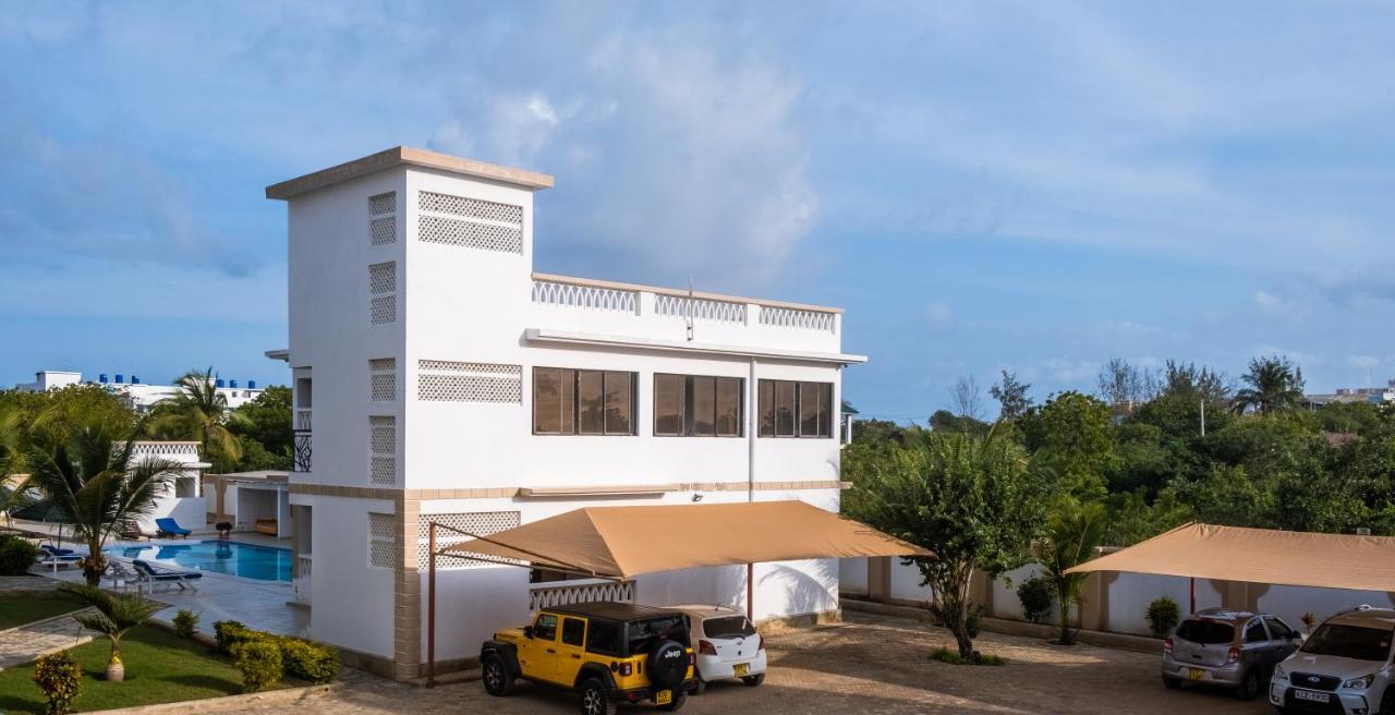Leomilo Holidays Diani Beach Zewnętrze zdjęcie