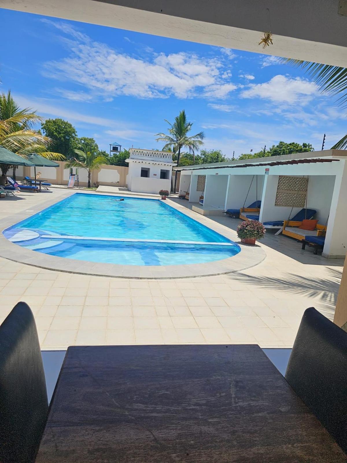 Leomilo Holidays Diani Beach Zewnętrze zdjęcie
