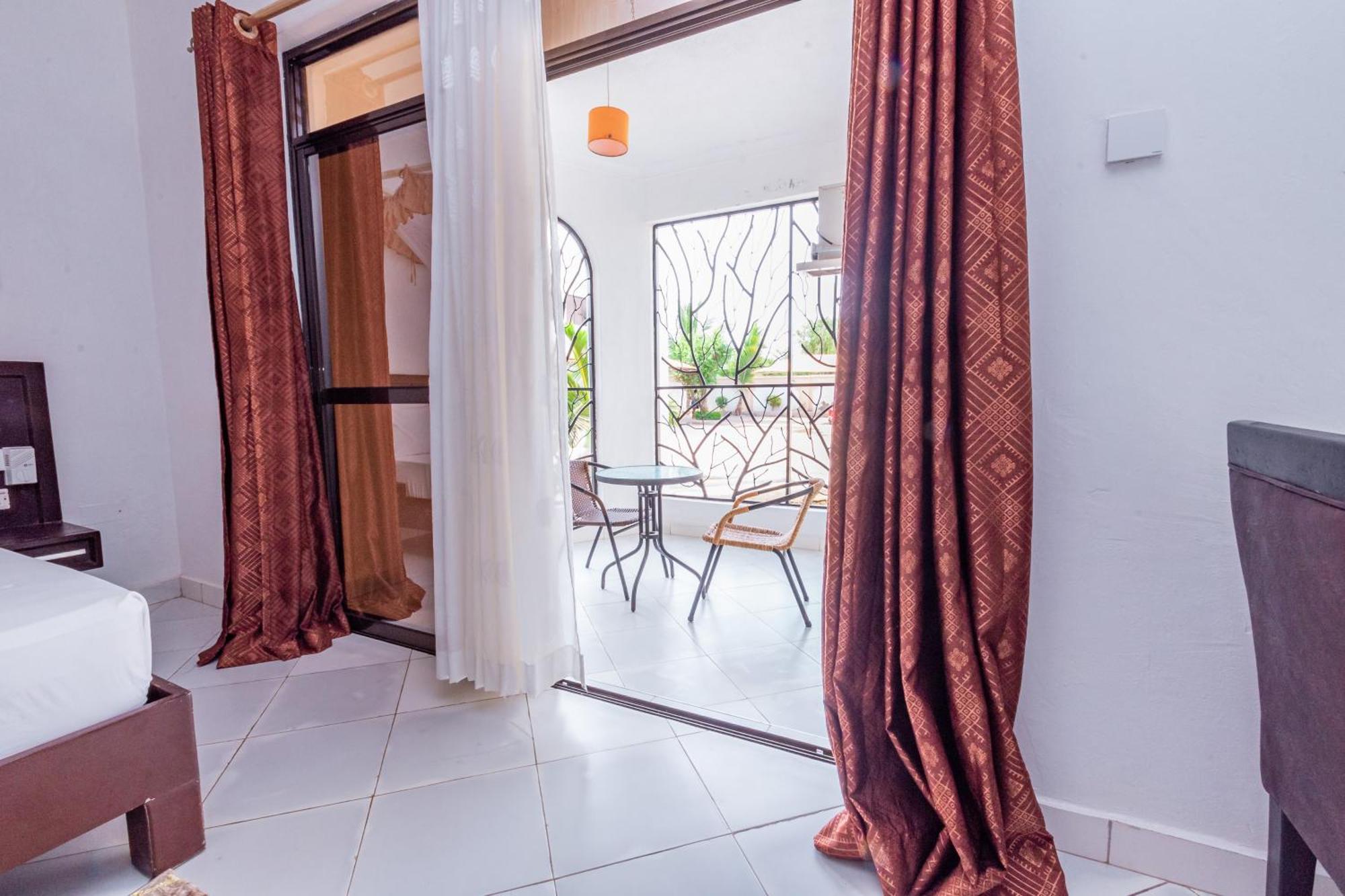 Leomilo Holidays Diani Beach Pokój zdjęcie