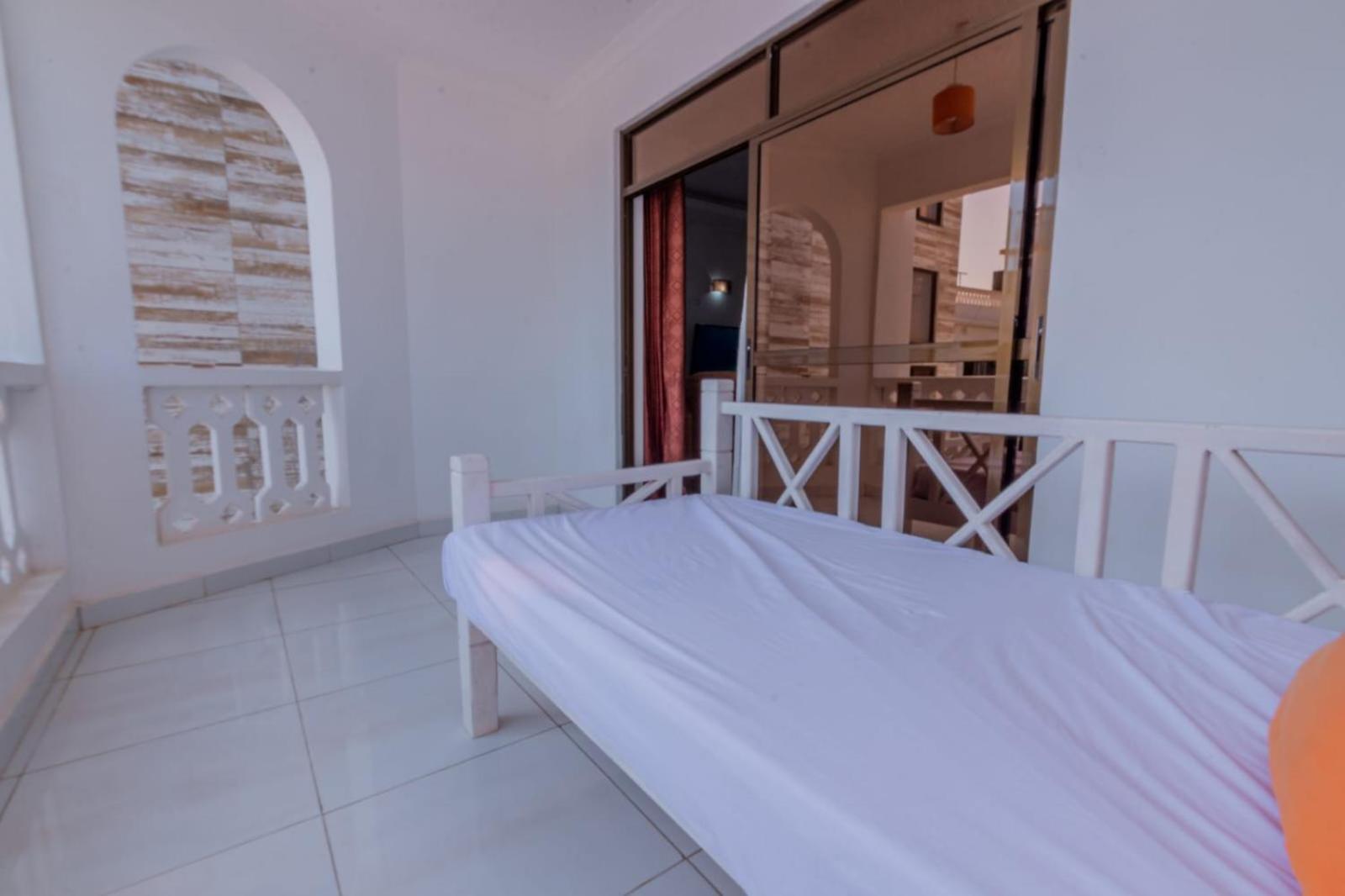 Leomilo Holidays Diani Beach Zewnętrze zdjęcie